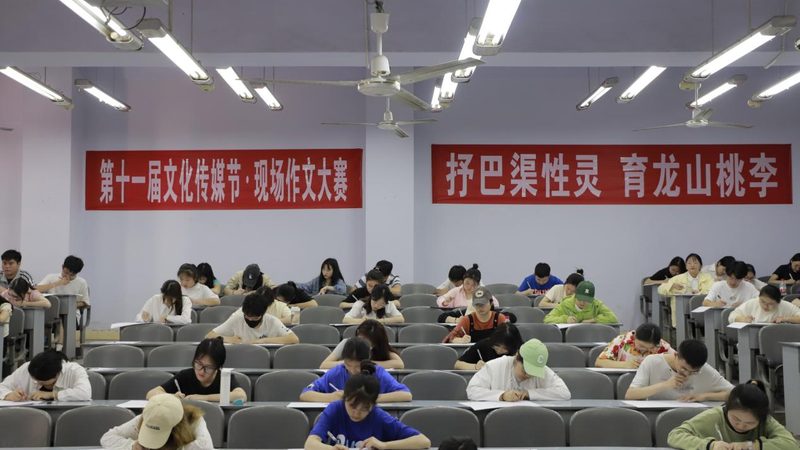 从脚本到成片：学校宣传片制作的六个关键步骤