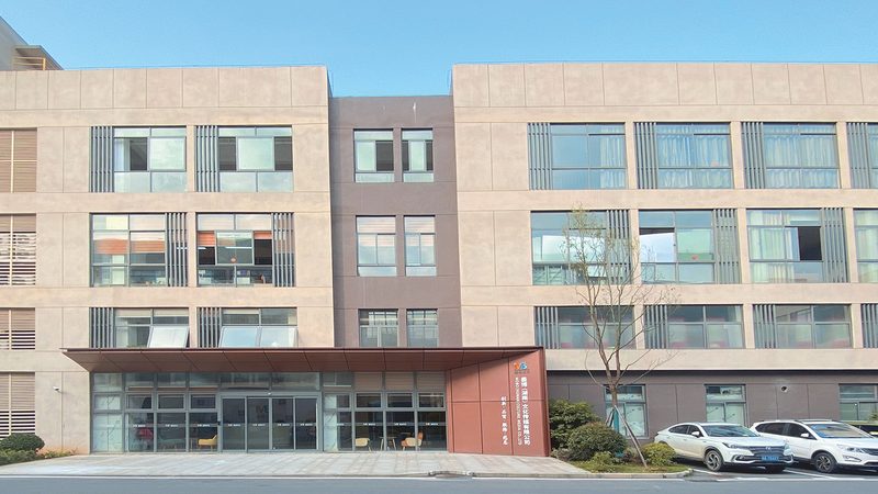 与传统展示方式相比，三维动画具有以下优势：